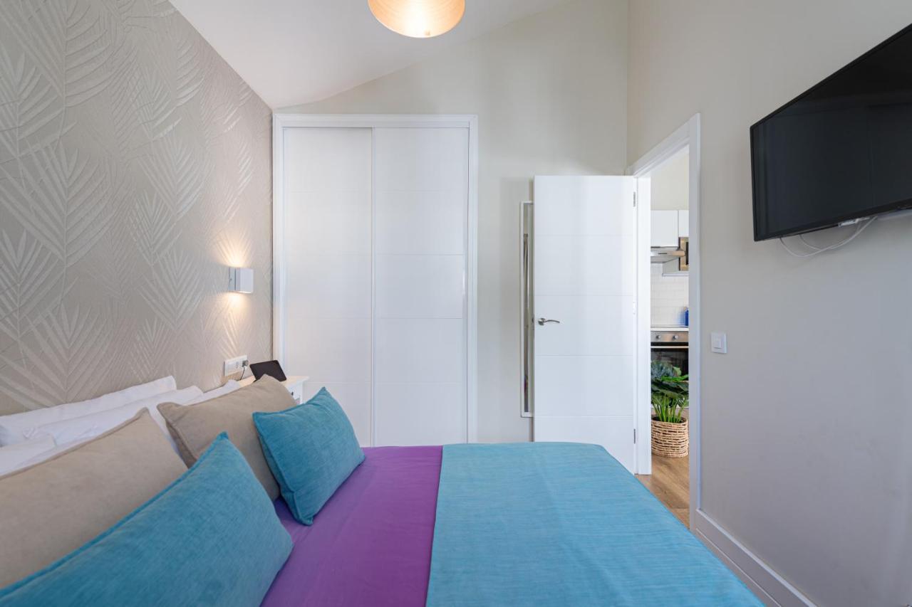 Homeforguest Modern And New Beachfront Apartment La Oliva Bagian luar foto