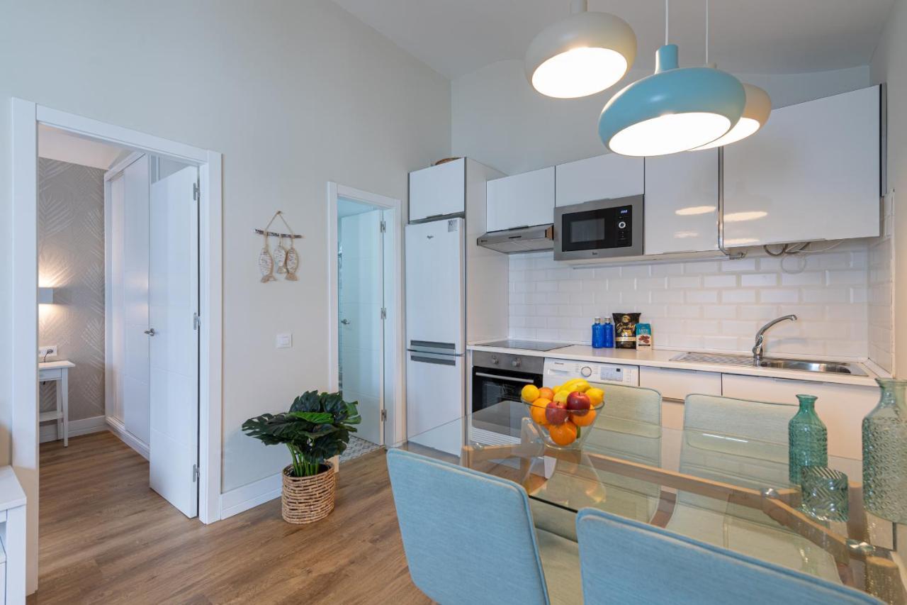 Homeforguest Modern And New Beachfront Apartment La Oliva Bagian luar foto